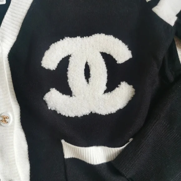 CHANEL Monochrome Logo Cardigan - Picture 1 of 5